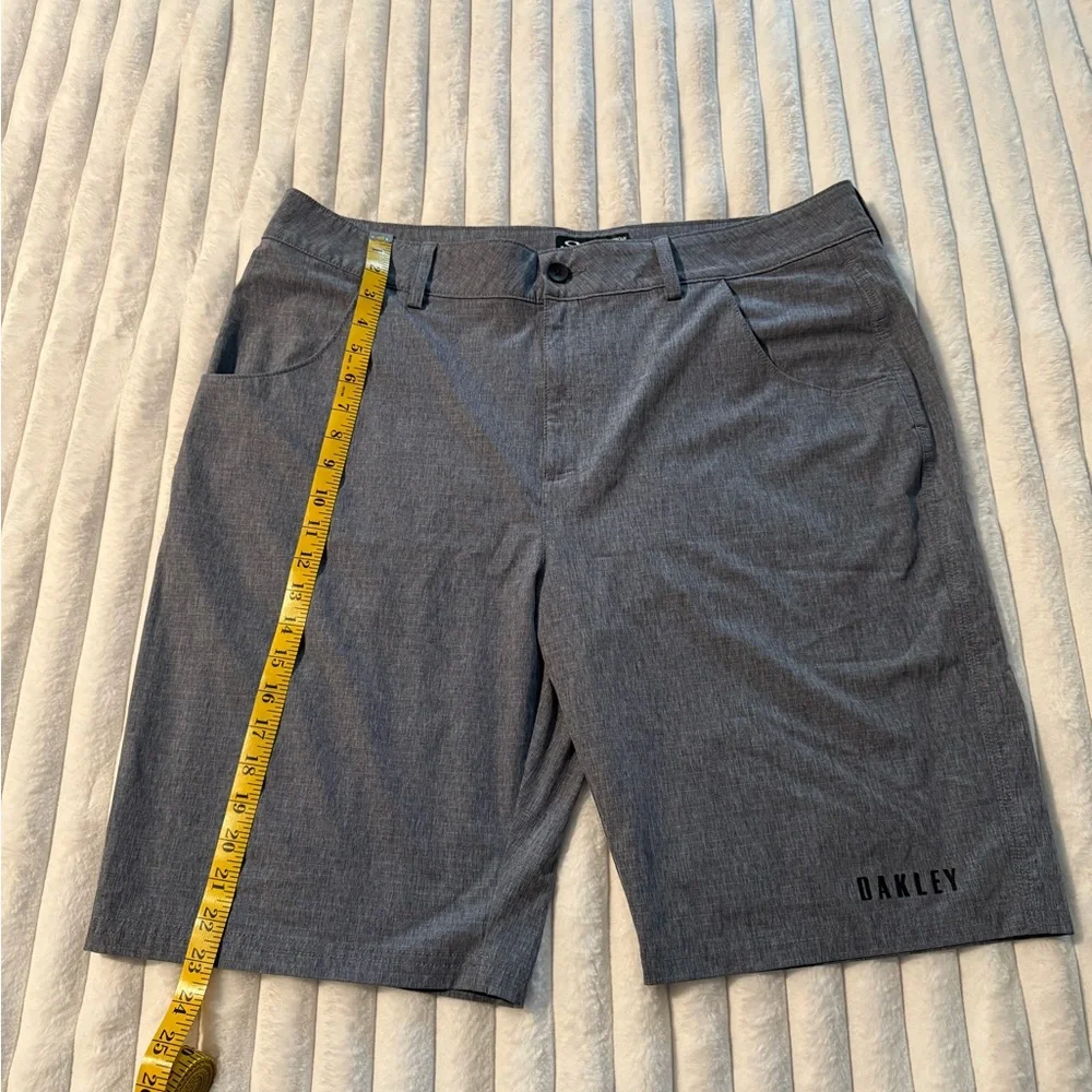 Men’s Oakley Hydrolux Shorts - Picture 4 of 5